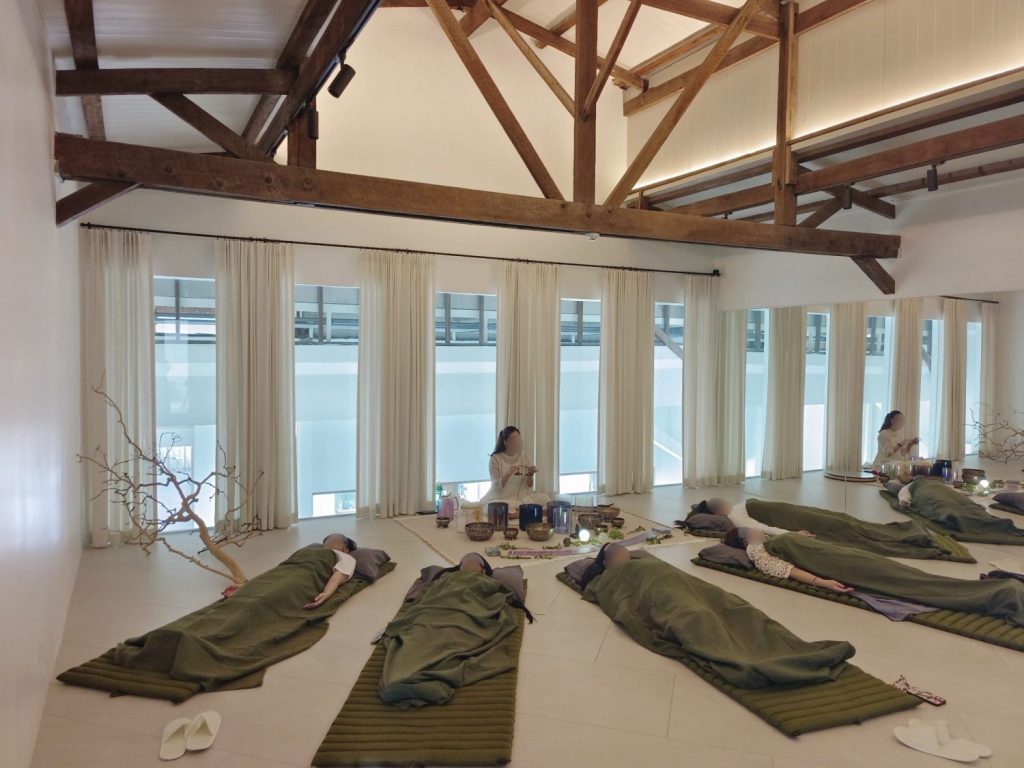 Sound healing class held in the private activity room at White Wood Green Spa, Bangkok